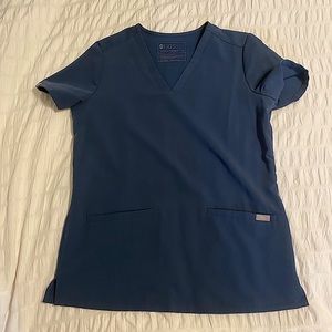 Figs scrubs catarina top dark harbor